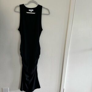 Michael Stars black side ruched midi dress size large.